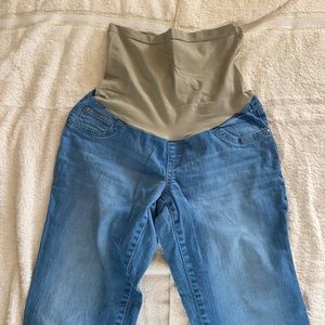 Maternity Woman’s Jeans